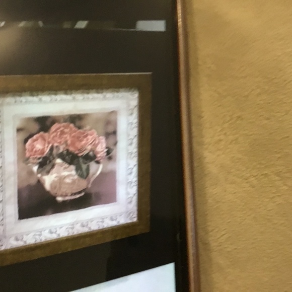 Pictures and vase for sale - Picture 5 of 7